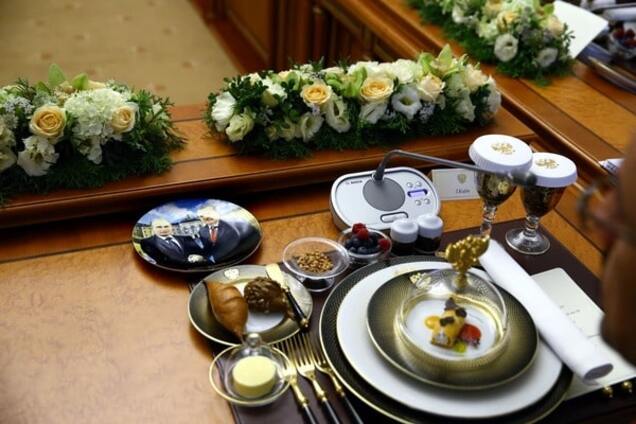 Тарелка с Путиным