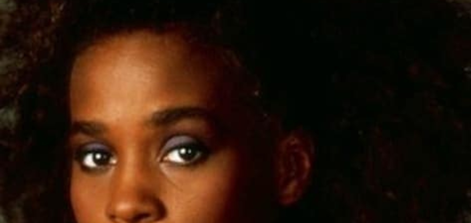 Вспоминаем легендарную Уитни Хьюстон: 24 малоизвестных факта о певице