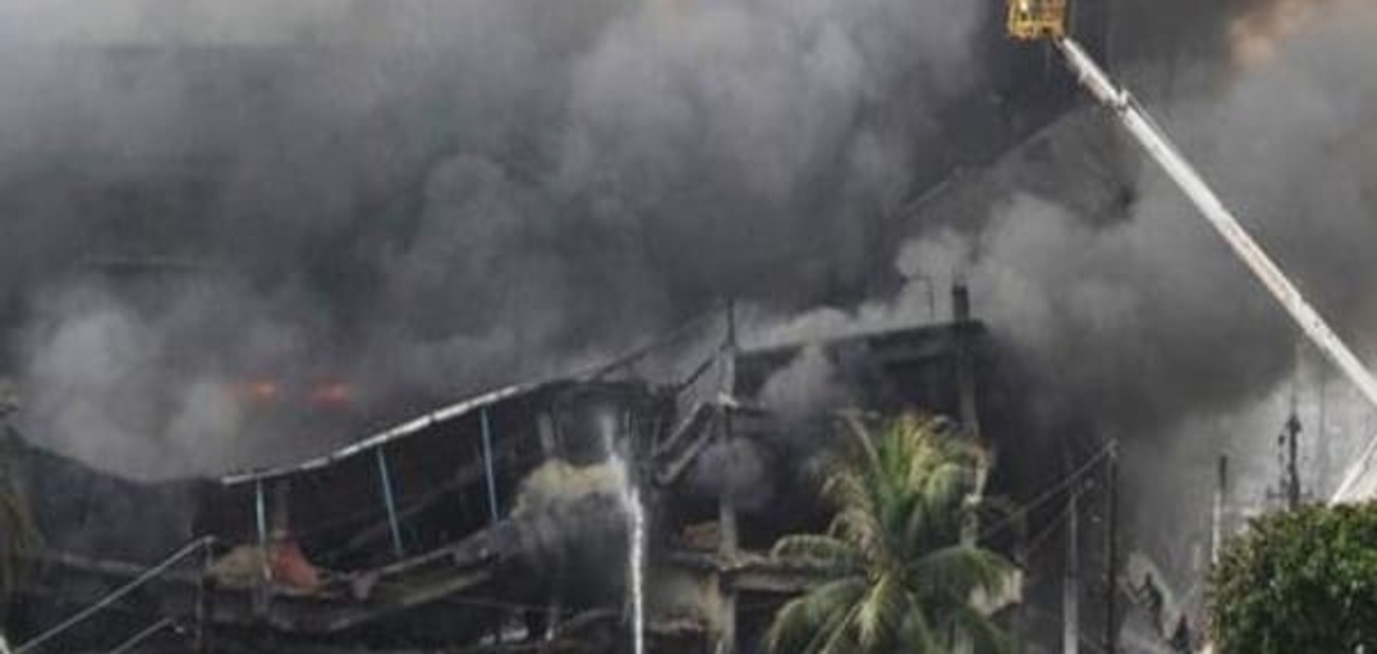 У пожежі на заводі у Бангладеш загинули понад 20 осіб