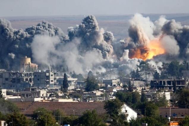 В Сирии нанесли авиаудары по городу Идлиб: не менее 25 жертв