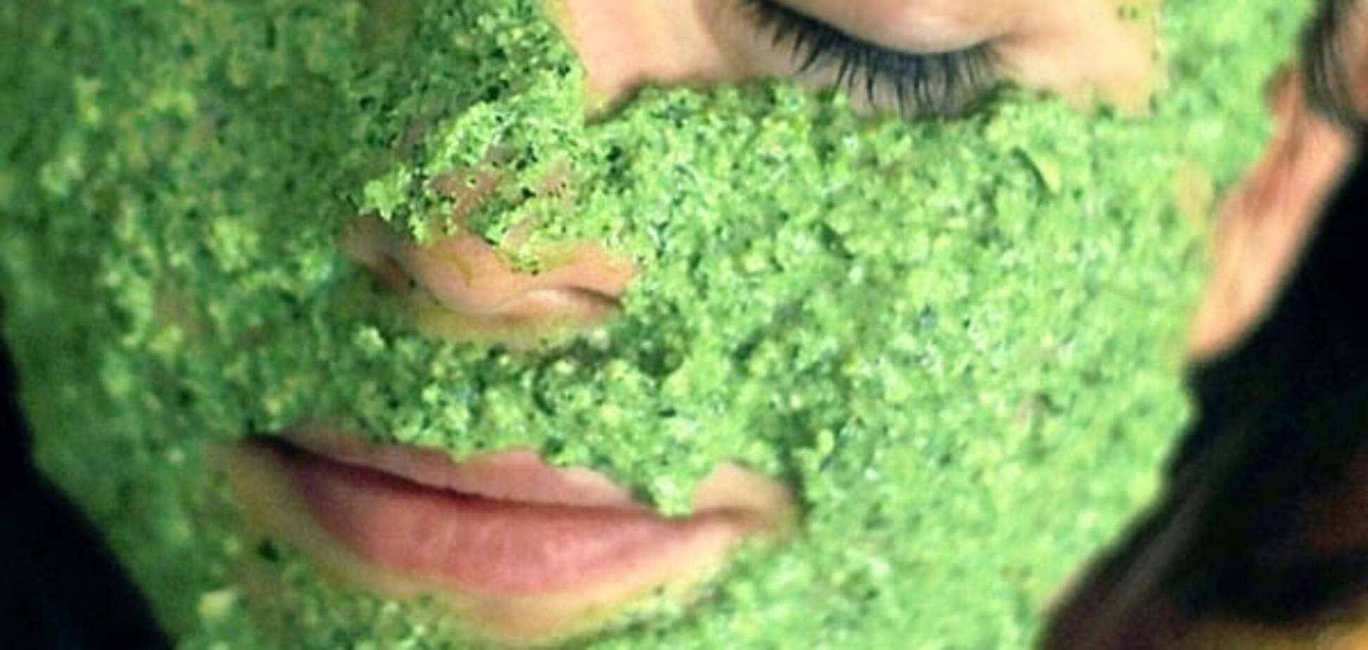 Натуральная косметика: маски из петрушки для сияющей кожи