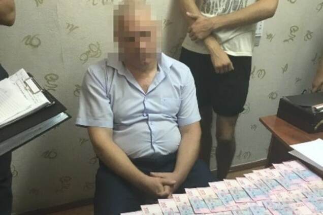 Инспектор Гоструда, чиновник горсовета и 2 эколога: СБУ разоблачила взяточников в Одессе. Опубликованы фото