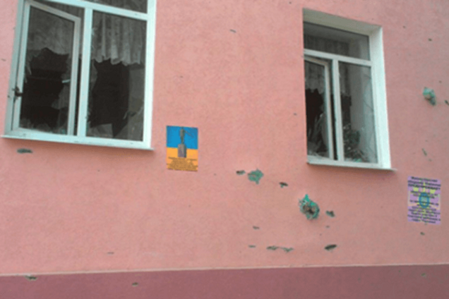 'Не скаль, товарищ москаль': Луганск обклеили 'напоминательными' листовками