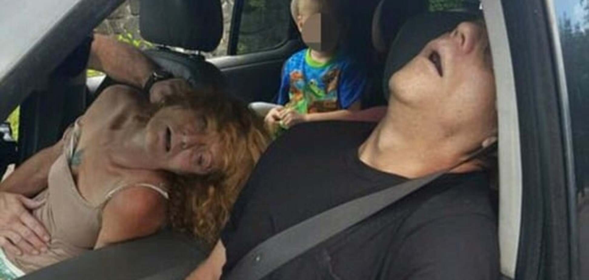Мороз по коже: полиция США опубликовала ужасающие снимки семейной пары 'в передозировке'