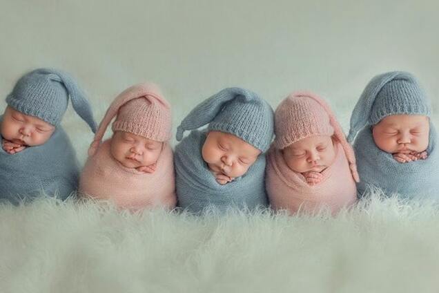 Крошечные и трогательные: уникальные пятерняшки из Одессы снялись в умилительном фотопроекте
