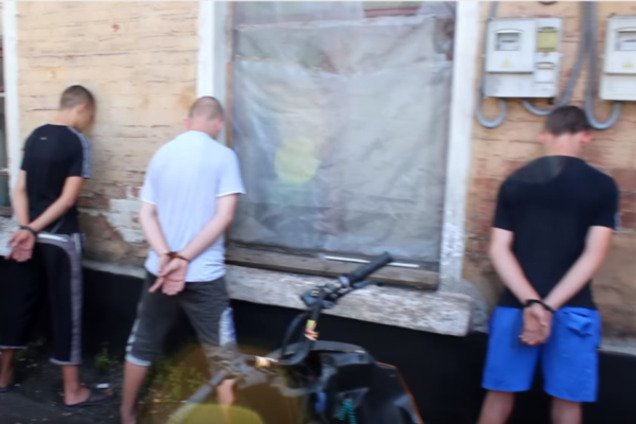 У 'ДНР' семеро школярів оголосили 'українськими диверсантами' і заарештували