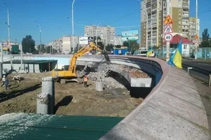 В ООО "Мегалайн Инжиниринг" заявили, что строительные работы над самой станцией не выполняются