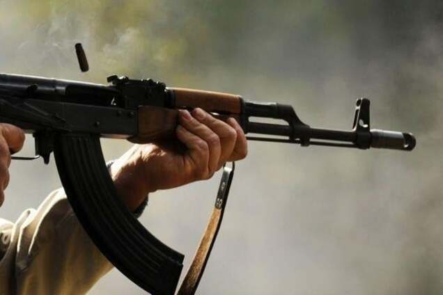 Озброєний і небезпечний: дезертир розстріляв двох бійців ЗСУ на Донбасі - ЗМІ