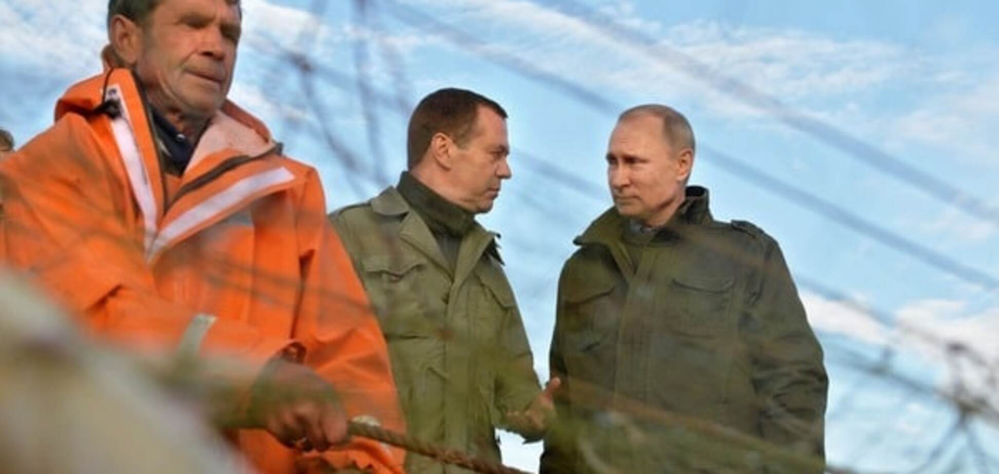 В России Путина и Медведева уличили в попытке воссоздания сюжета из Библии