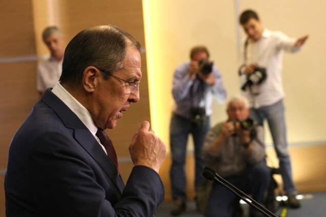 Лавров выступил с обвинениями в адрес Украины и заговорил о 'дорожной карте' по Донбассу