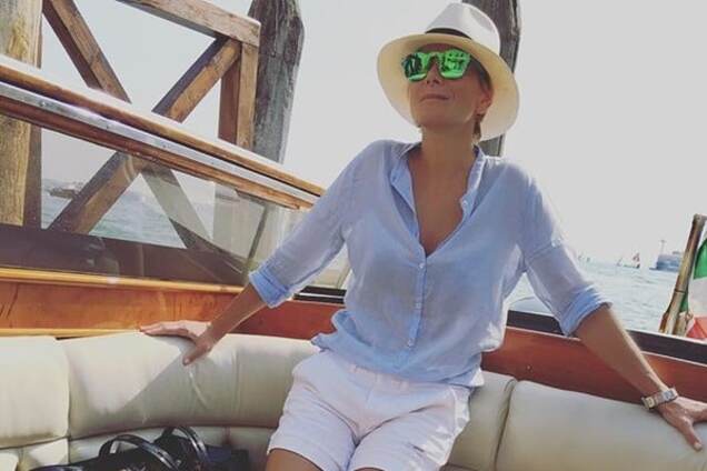 Юлия Высоцкая похвасталась фигурой в купальнике на отдыхе в Венеции