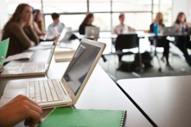 Українські університети будуть навчати студентів за допомогою онлайн-курсів Гарварду та Стенфорду