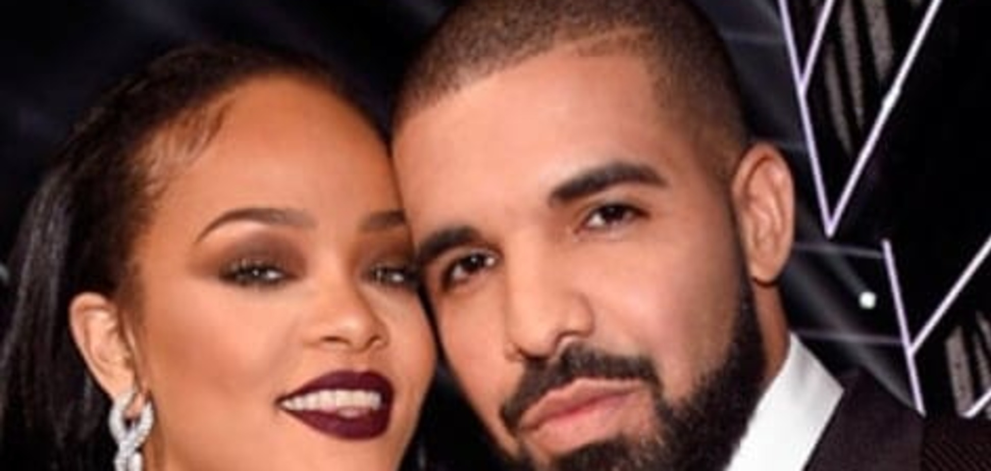 Дрейк сделал предложение Рианне: пара готовится к свадьбе