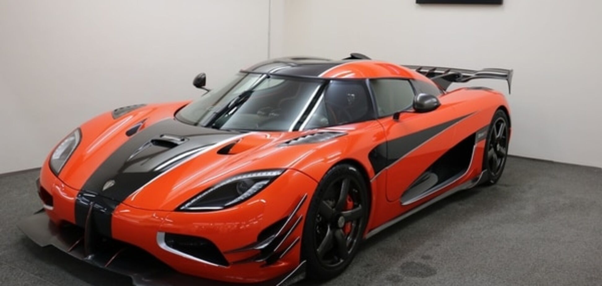 Феерическая цена: на продажу выставлен эксклюзивный гиперкар Koenigsegg Agera Final 'One of 1' - фото