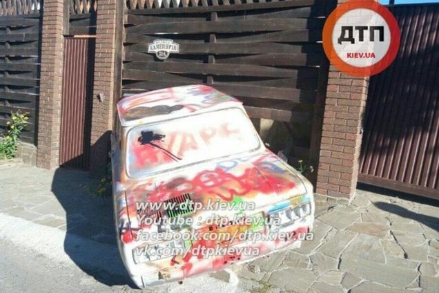 Пьяное ДТП в Киеве: водитель на 'Запорожце' сбил школьницу. Опубликованы фото
