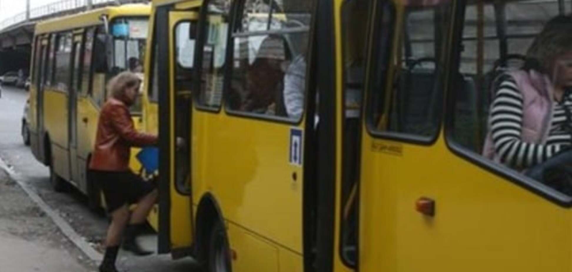 Водителя киевской маршрутки уволили из-за инцидента с инвалидом