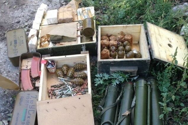 'Не для продажи': СБУ обнаружила в зоне АТО четыре тайника с уникальным российским оружием