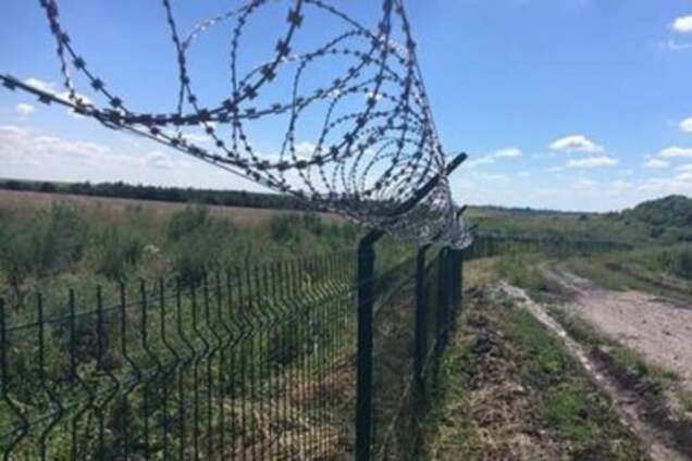 Пограничники отчитались о строительстве 'стены Яценюка': выполнено лишь 12% работ
