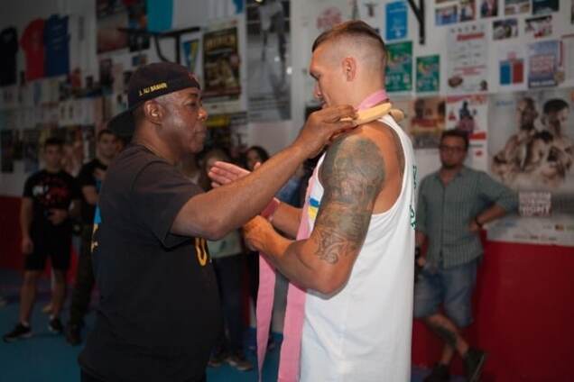 'Усі помиляються': тренер Усика зробив гучну заяву перед чемпіонським боєм