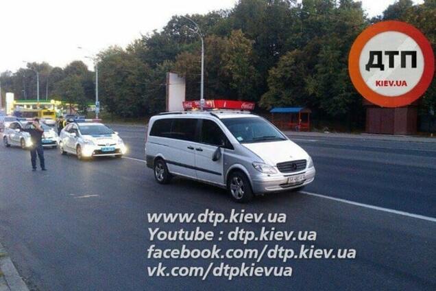 ДТП у Києві: потерпілий перебігав дорогу через шість смуг