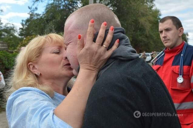 Как Жемчугова и Супруна освободили из плена террористов: опубликован фоторепортаж