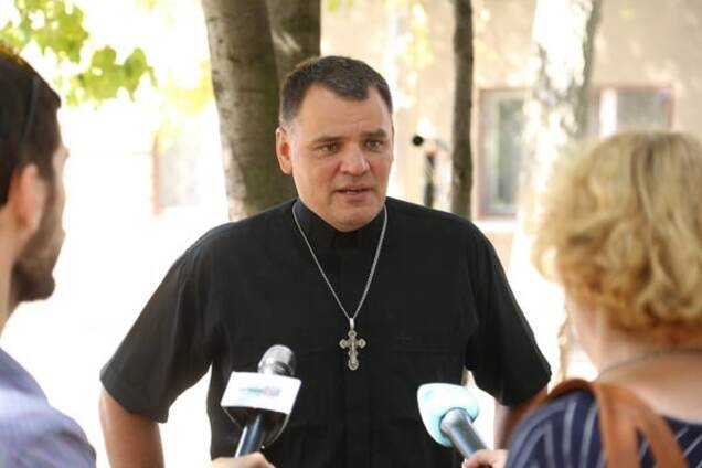 Капеллан и отец 35 детей: из Мариуполя мы отправились на войну за детские судьбы