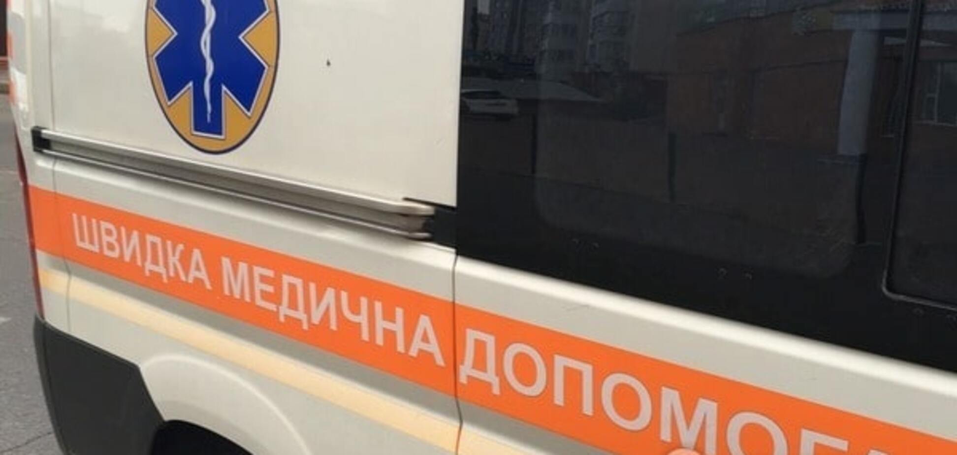 В Киеве грабители с ножом напали на прохожего 