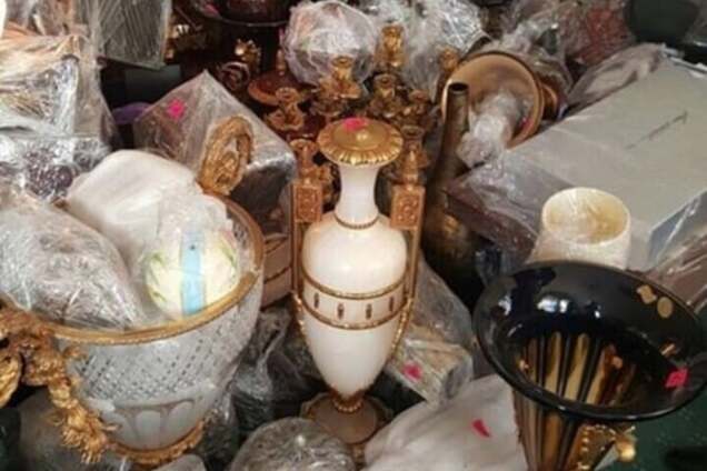 Адвокат Клюевых не смогла отбить у прокуратуры арестованные 'сокровища'