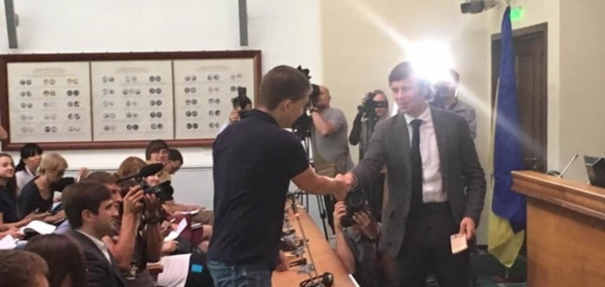 Сергей Марченко и шоколадка