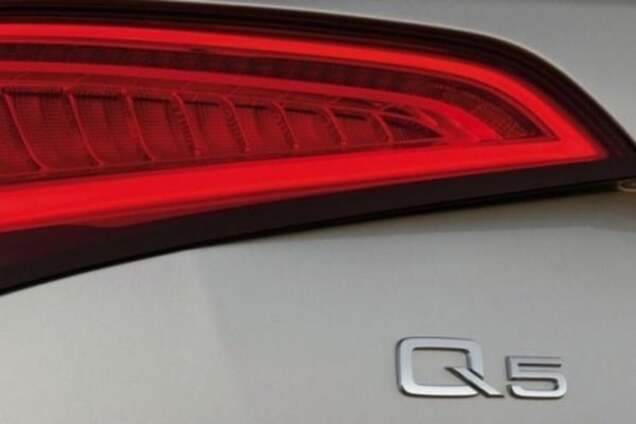 Представлен первый официальный тизер нового кроссовера Audi Q5: видеофакт