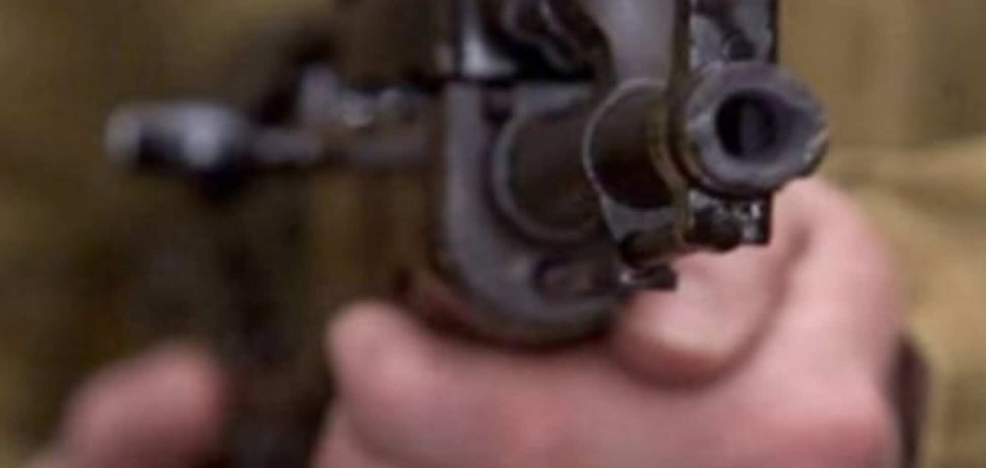 Забрали свыше 2 млн грн: в Киеве лже-СБУшники с автоматами напали на валютчиков