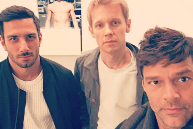 Рики Мартин с бойфрендом посетили в Москве художественную галерею