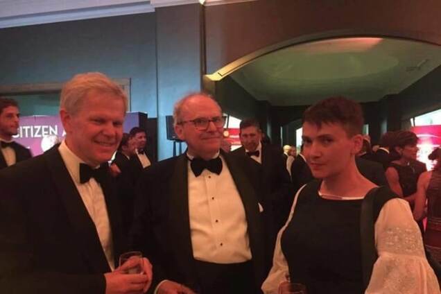 Сарафан и вышиванка: Савченко 'засветилась' в США