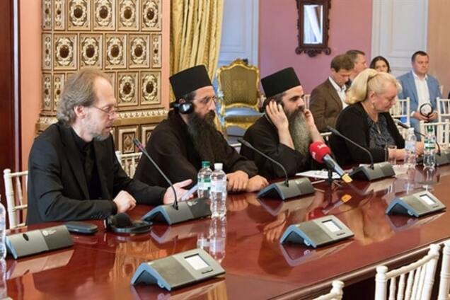 Познать свое я: Киев посетили монахи с Афона