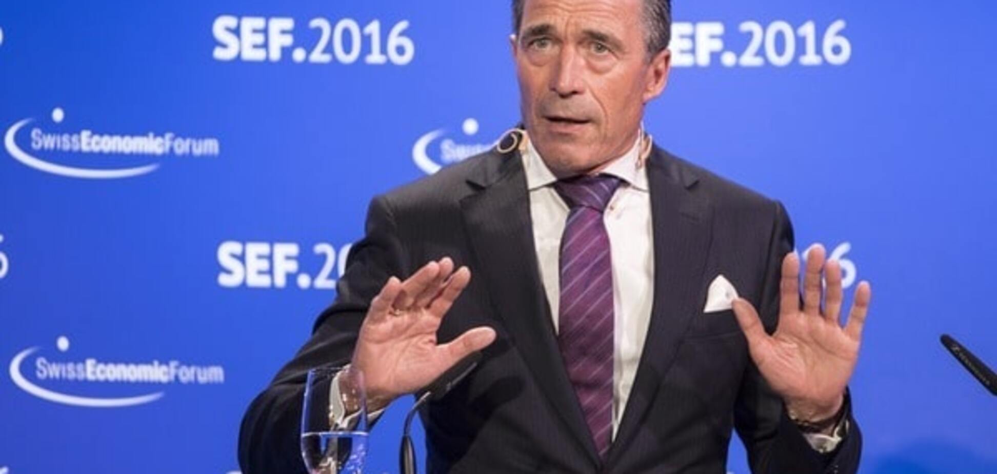 'Глобальный дом объят огнем': экс-генсек НАТО призвал США стать мировым полицейским