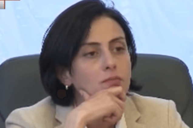 Чи має право Деканоїдзе забороняти мені бути українцем?