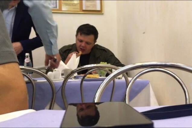 Тигровые креветки и виноград: в Раде засекли Семенченко за 'депутатским' обедом