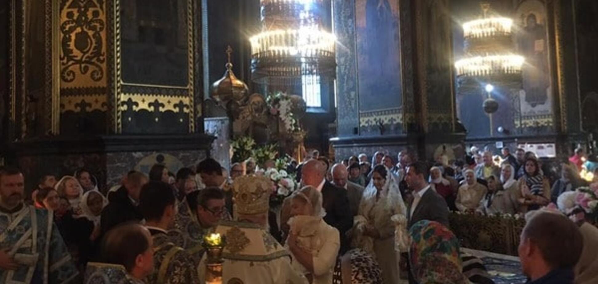 Юлия Тимошенко окрестила внучку Марию: фотофакт