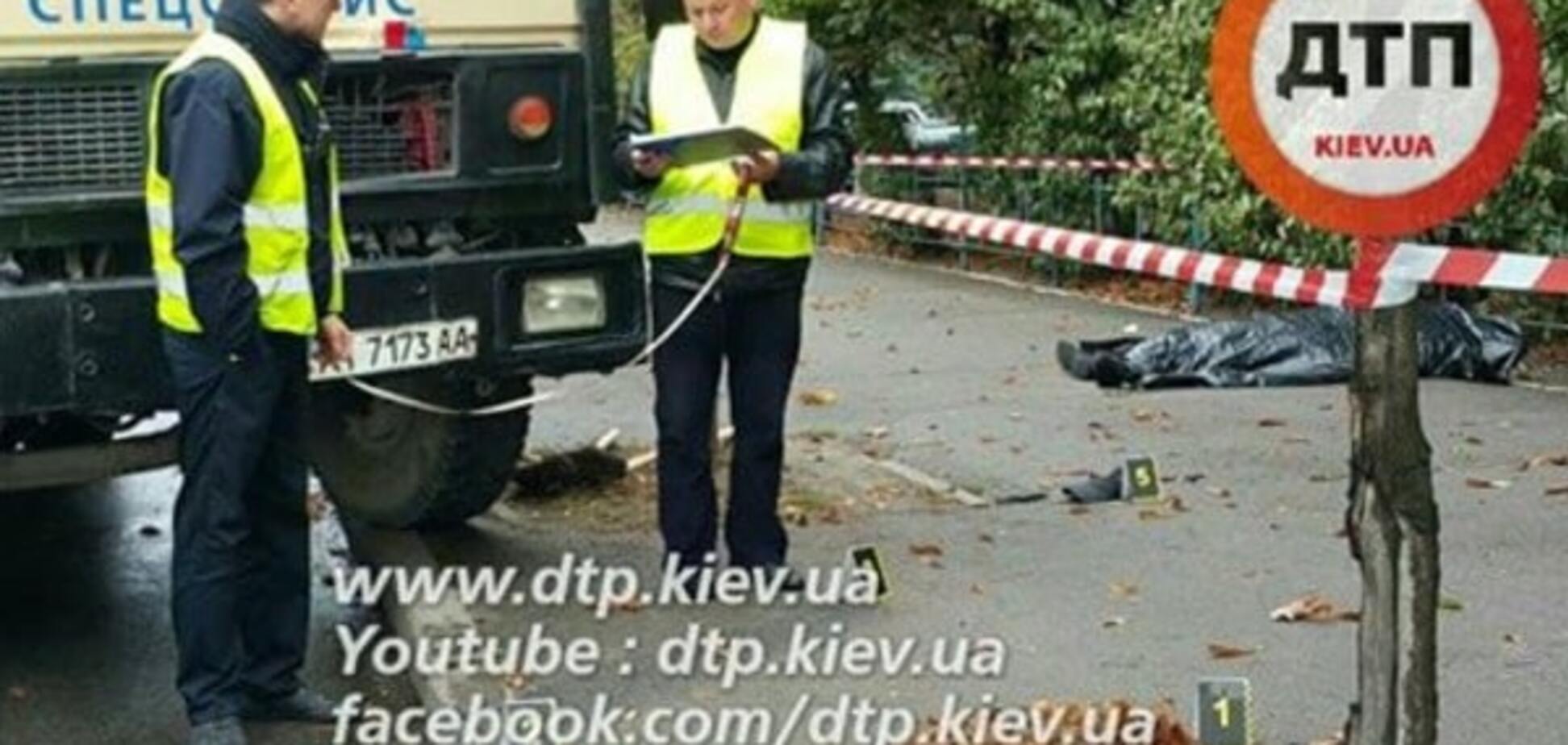 У Києві вантажівка збила на смерть пішохода