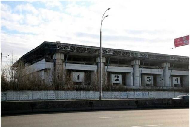 Тарута должен ответить за махинации с 'Ледовым стадионом' - Бродский