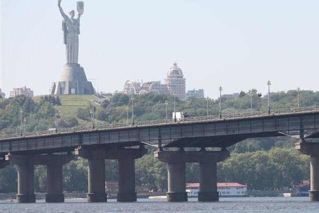 В Киеве начнут ремонт на мосту Патона