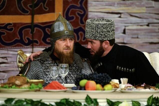 Невзоров высмеял ажиотаж вокруг Кадырова в доспехах: есть 'маленькая неприятная подробность'
