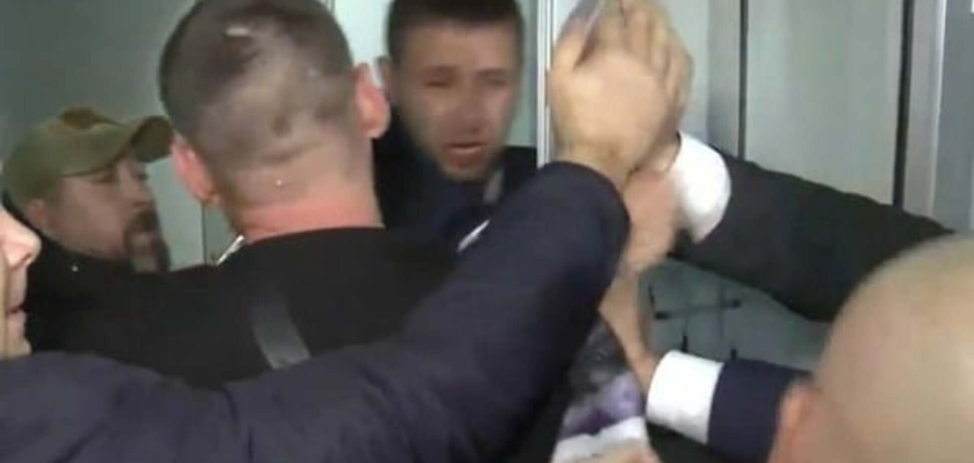 Оправданий быть не может: в Раде отреагировали на драку Парасюка и Вилкула