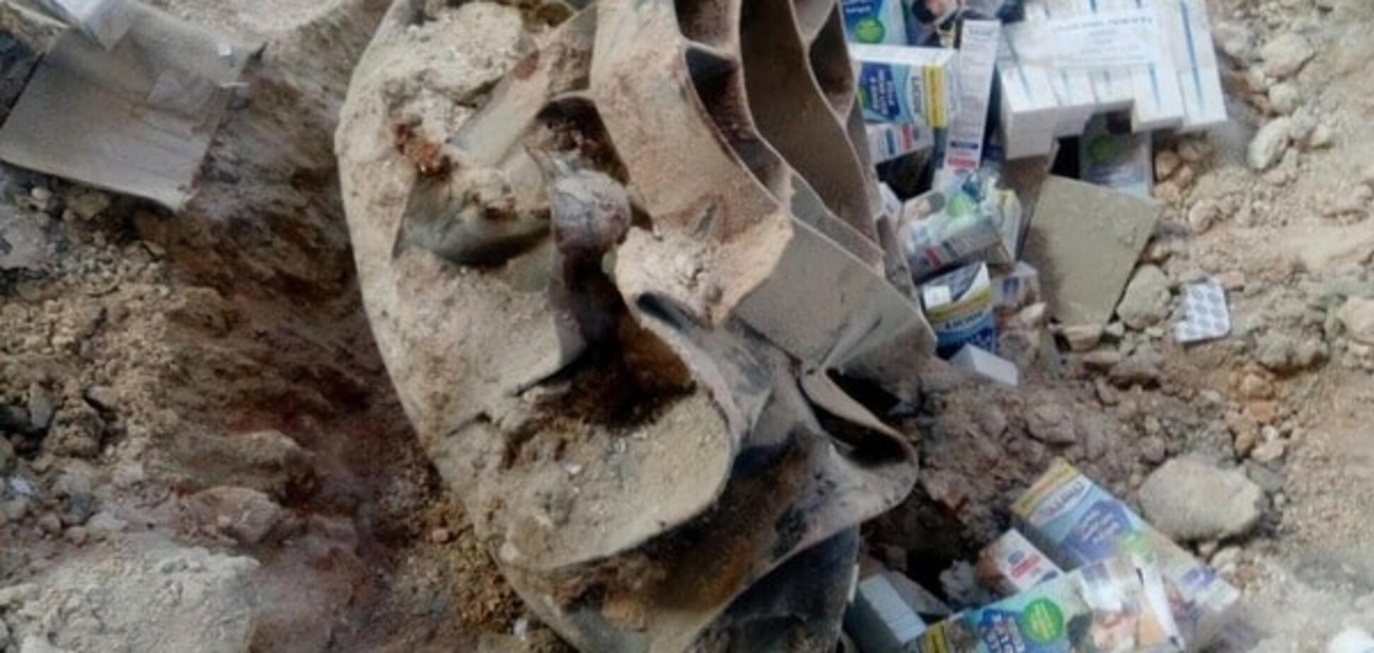 НАТО не использует: в Bellingcat показали, чем Россия обстреляла гумконвой в Сирии. Фотофакт