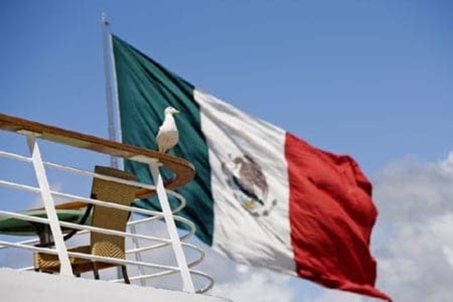 Занимательные флаги: 5 стран, которые украсили птицами свои полотнища