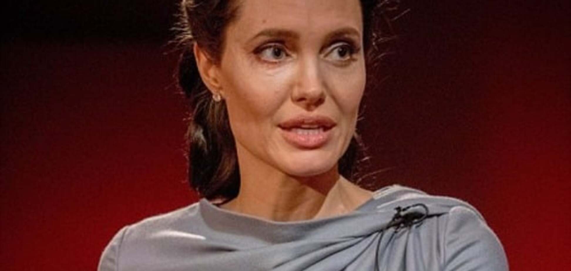 Анджелина Джоли сняла в Малибу роскошный коттедж за $95 000