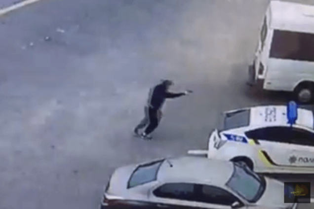 Появилось видео момента убийства полицейского в Днепре