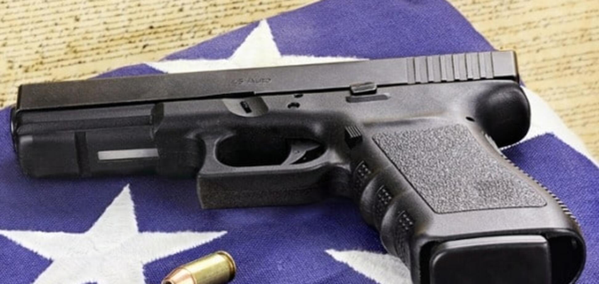 Епідемія зброї: ринок зброї в Україні через призму дебатів кандидатів у Президенти США