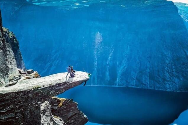 Селфи на Языке Тролля в Норвегии