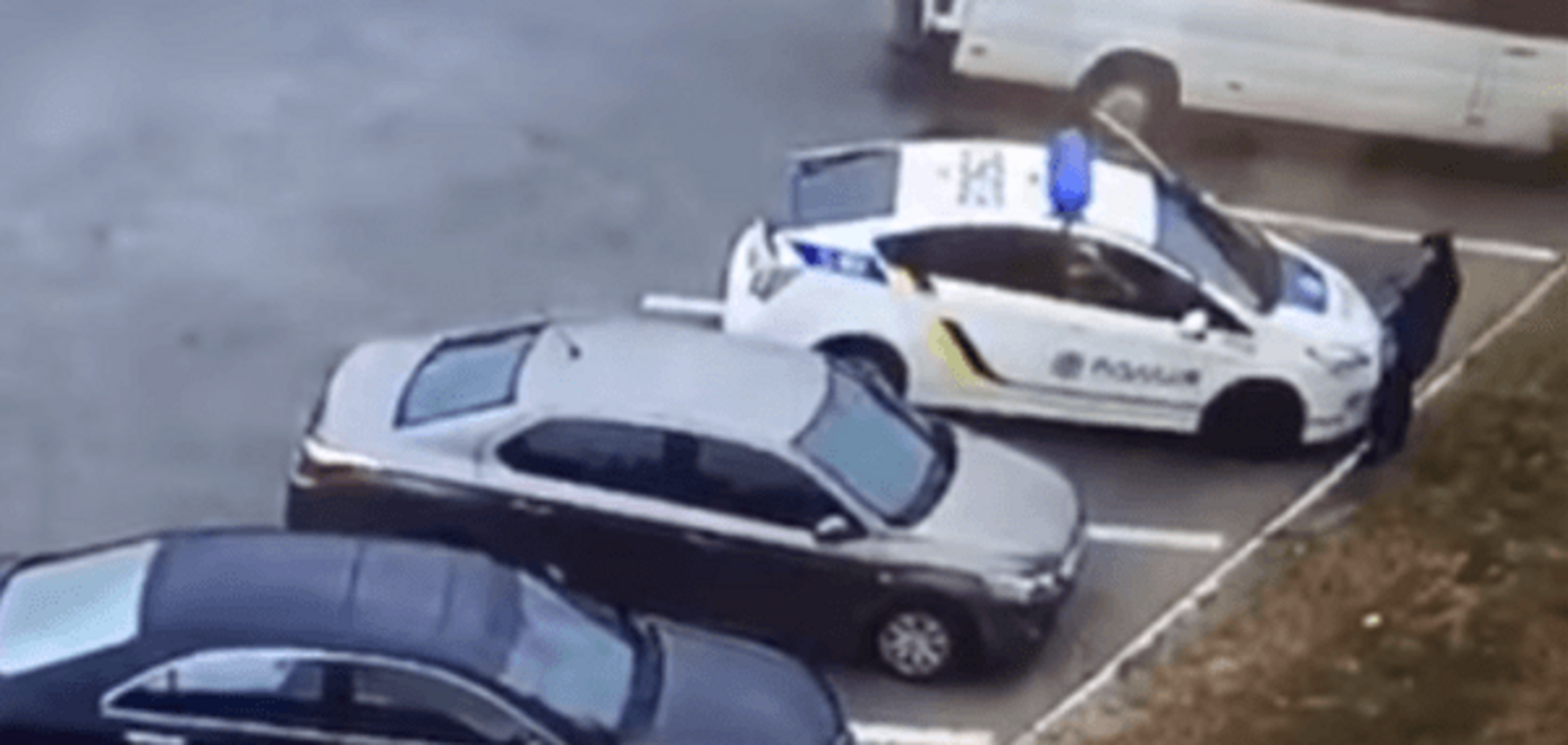 Відео з поліцейськими під час трагедії